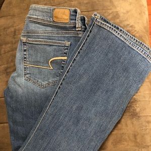 Women’s American Eagle jeans. Size 8 kick boot